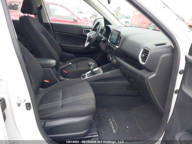 2021 Hyundai Venue Sel/denim მანქანა იყიდება აუქციონზე, vin: KMHRC8A31MU068789, აუქციონის ნომერი: 12614802