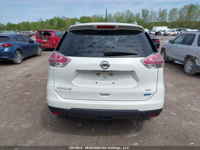 Продажа на аукционе авто 2015 Nissan Rogue S/sl/sv, vin: 5N1AT2MT6FC801112, номер лота: 12614810