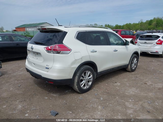 Продажа на аукционе авто 2015 Nissan Rogue S/sl/sv, vin: 5N1AT2MT6FC801112, номер лота: 12614810