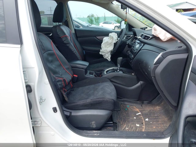 Продажа на аукционе авто 2015 Nissan Rogue S/sl/sv, vin: 5N1AT2MT6FC801112, номер лота: 12614810
