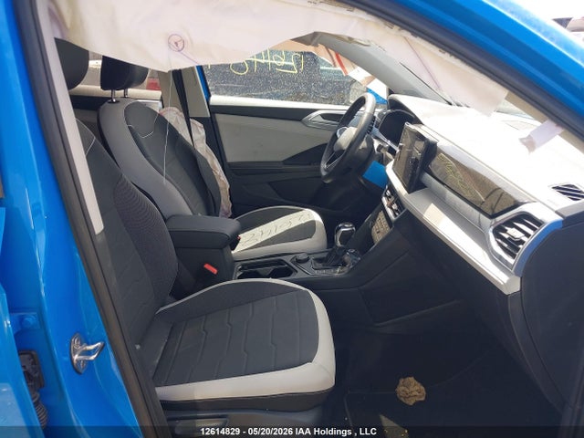 Продажа на аукционе авто 2026 Volkswagen Taos Se, vin: 3VVUC7B24TM015247, номер лота: 12614829