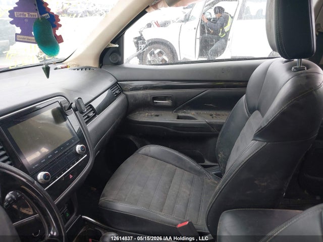 Продаж на аукціоні авто 2020 Mitsubishi Outlander Es, vin: JA4AZ2A35LZ614969, номер лоту: 12614837