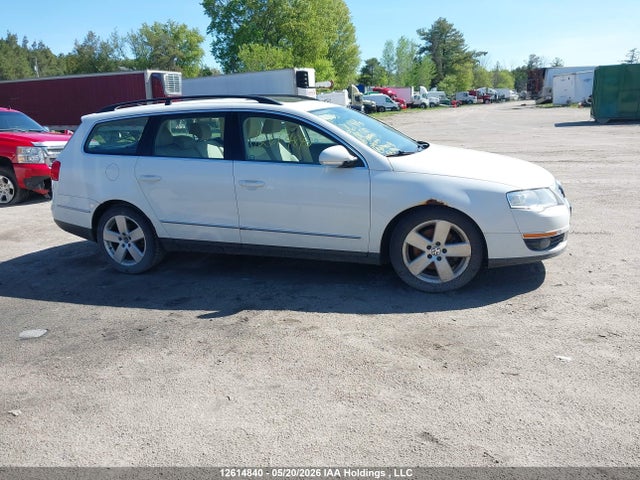 12614840 :رقم المزاد ، WVWLK9AN6AE081175 vin ، 2010 Volkswagen Passat مزاد بيع