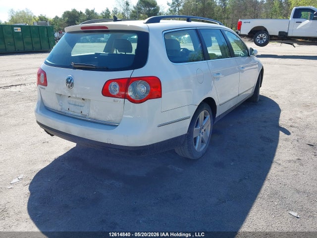 12614840 :رقم المزاد ، WVWLK9AN6AE081175 vin ، 2010 Volkswagen Passat مزاد بيع