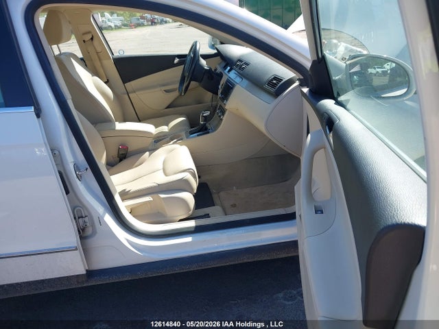 12614840 :رقم المزاد ، WVWLK9AN6AE081175 vin ، 2010 Volkswagen Passat مزاد بيع