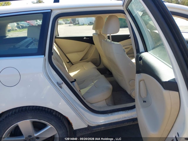 12614840 :رقم المزاد ، WVWLK9AN6AE081175 vin ، 2010 Volkswagen Passat مزاد بيع