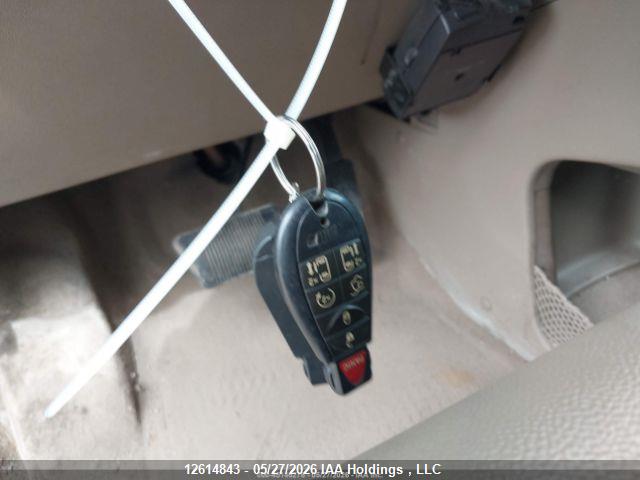 2014 Chrysler Town & Country Touring მანქანა იყიდება აუქციონზე, vin: 2C4RC1CG8ER460212, აუქციონის ნომერი: 12614843