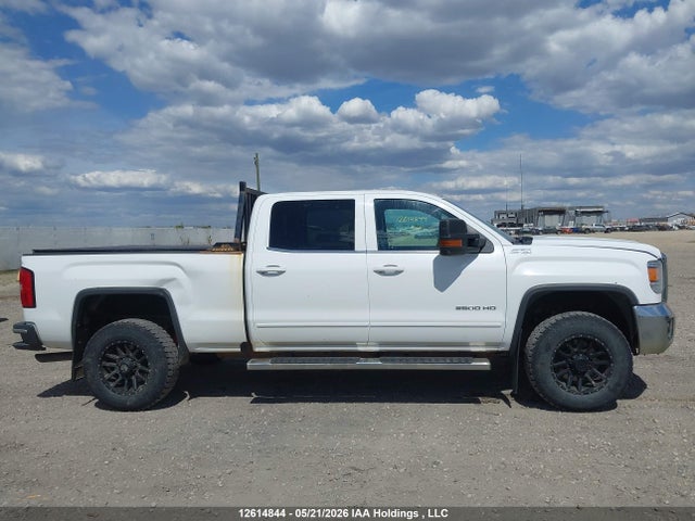 1GT12SEGXHF115214 GMC Sierra 2500hd Sle