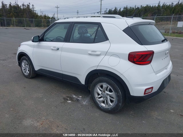KMHRC8A37PU216383 Hyundai Venue Preferred
