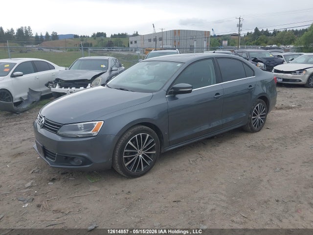 12614857 :رقم المزاد ، 3VWGX7AJ6DM414233 vin ، 2013 Volkswagen Jetta Sel مزاد بيع