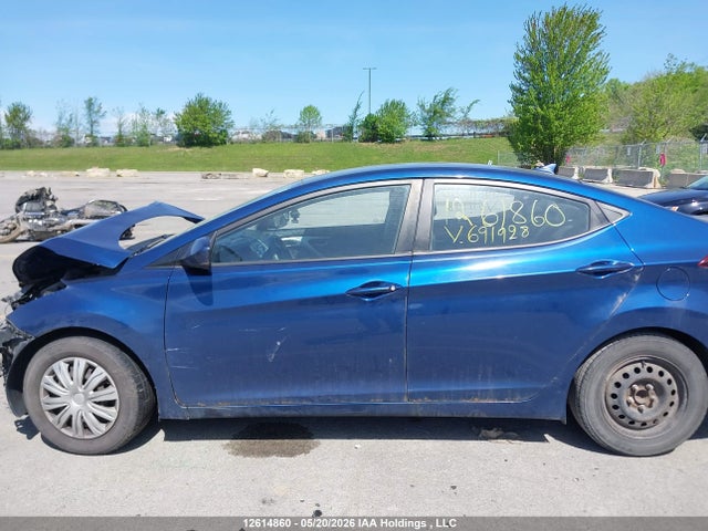 Продажа на аукционе авто 2016 Hyundai Elantra Se/sport/limited, vin: 5NPDH4AE2GH691928, номер лота: 12614860