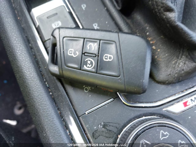 Продажа на аукционе авто 2018 Volkswagen Tiguan Highline, vin: 3VV4B7AX5JM056113, номер лота: 12614890