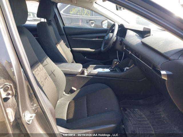 JM1BPABM6R1714667 Mazda Mazda3 Gx