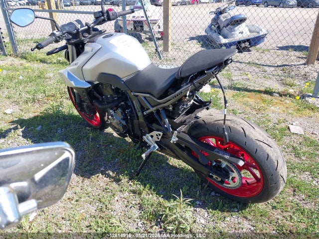 JS1EM11BXS7100157 Suzuki Gsx800 R