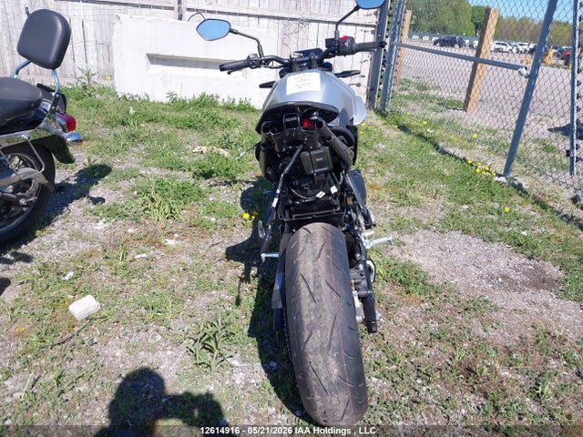 JS1EM11BXS7100157 Suzuki Gsx800 R