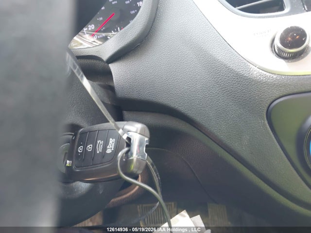 12614936 :رقم المزاد ، 3KPC25A64LE108169 vin ، 2020 Hyundai Accent Preferred Auto Ivt مزاد بيع