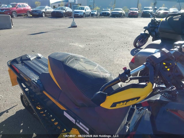 12614937 :رقم المزاد ، 2BPSUWDB5DV000073 vin ، 2013 Skidoo  مزاد بيع