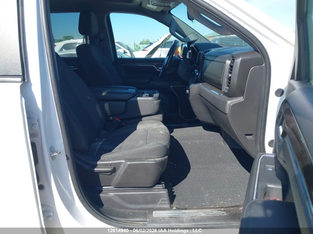 Auction sale of the 2024 Chevrolet Silverado 1500 Rst, vin: 3GCPDEEK1RG403438, lot number: 12614940