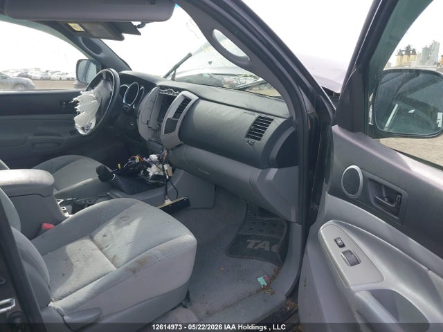 12614973 :رقم المزاد ، 5TELU42NX6Z155021 vin ، 2006 Toyota Tacoma V6 مزاد بيع