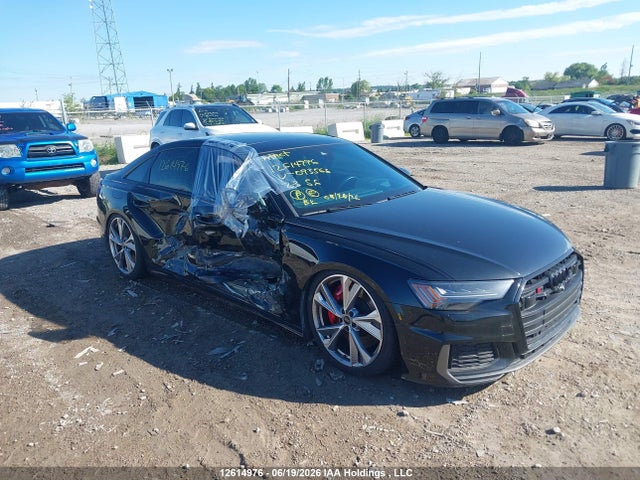 Audi S6 2023 WAUDFBF22PN093568 Image 16