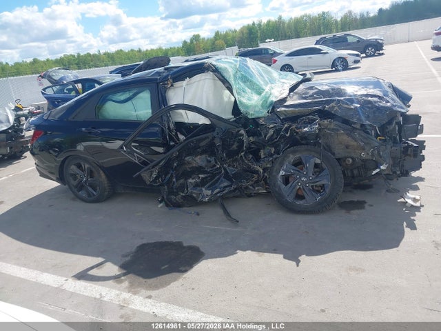 KMHLM4AG3NU257637 Hyundai Elantra