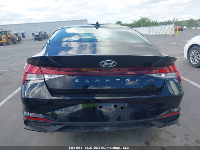 KMHLM4AG3NU257637 Hyundai Elantra