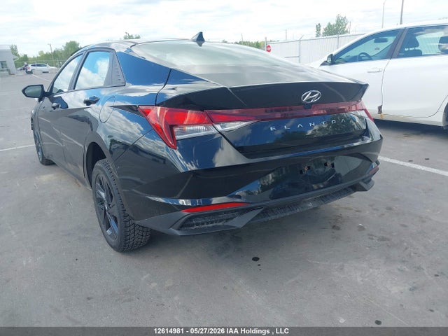 KMHLM4AG3NU257637 Hyundai Elantra