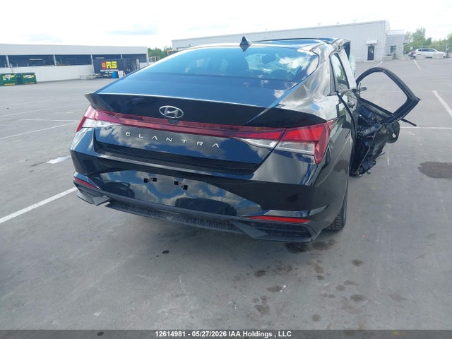 KMHLM4AG3NU257637 Hyundai Elantra