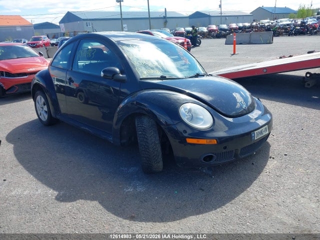 2010 Volkswagen New Beetle 2.5l Comfortline მანქანა იყიდება აუქციონზე, vin: 3VWRW2AGXAM025870, აუქციონის ნომერი: 12614983