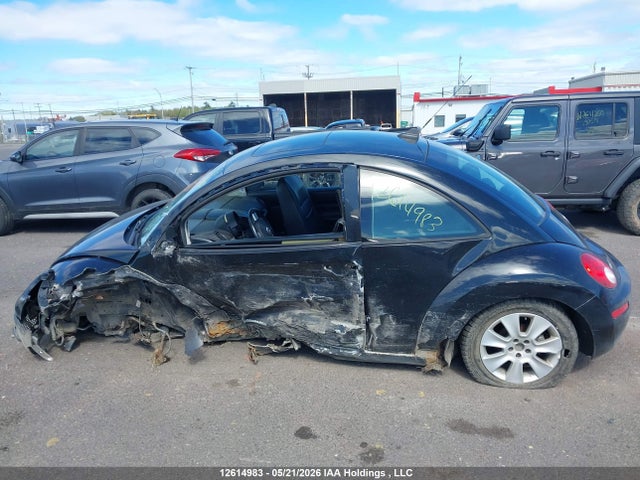 12614983 :رقم المزاد ، 3VWRW2AGXAM025870 vin ، 2010 Volkswagen New Beetle 2.5l Comfortline مزاد بيع