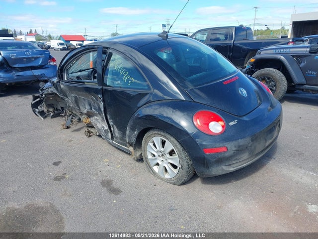 12614983 :رقم المزاد ، 3VWRW2AGXAM025870 vin ، 2010 Volkswagen New Beetle 2.5l Comfortline مزاد بيع