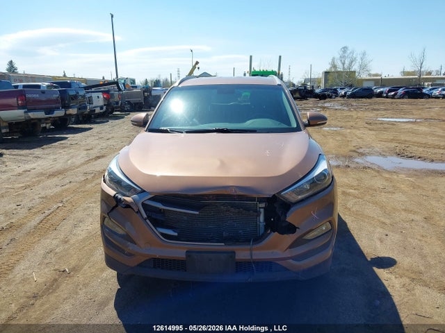 2016 Hyundai Tucson Premium მანქანა იყიდება აუქციონზე, vin: KM8J3CA40GU071146, აუქციონის ნომერი: 12614995