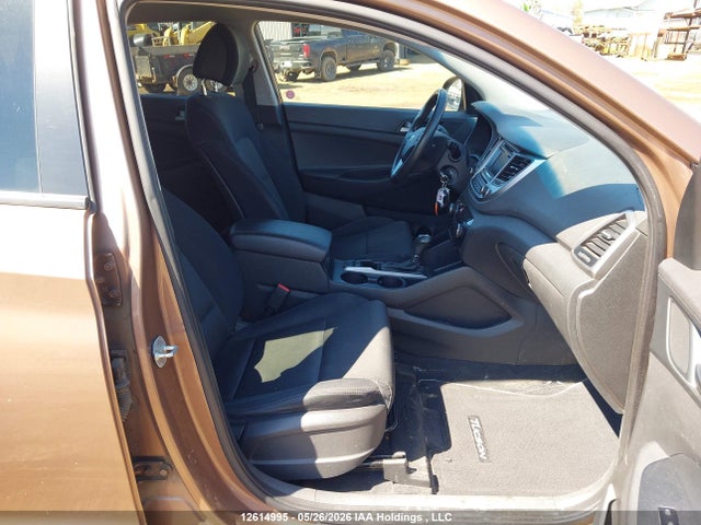 2016 Hyundai Tucson Premium მანქანა იყიდება აუქციონზე, vin: KM8J3CA40GU071146, აუქციონის ნომერი: 12614995
