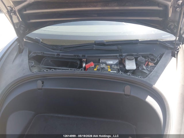 5YJ3E1EA6JF029852 Tesla Model 3 Long Range/mid Range