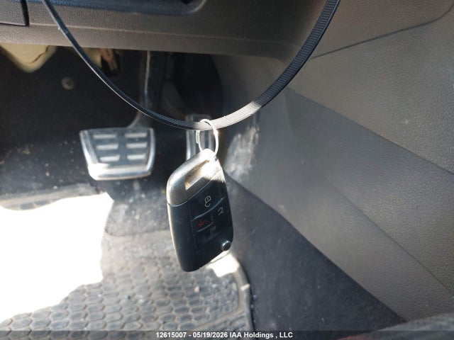 3VW4T7AU5FM089215 Volkswagen GTI