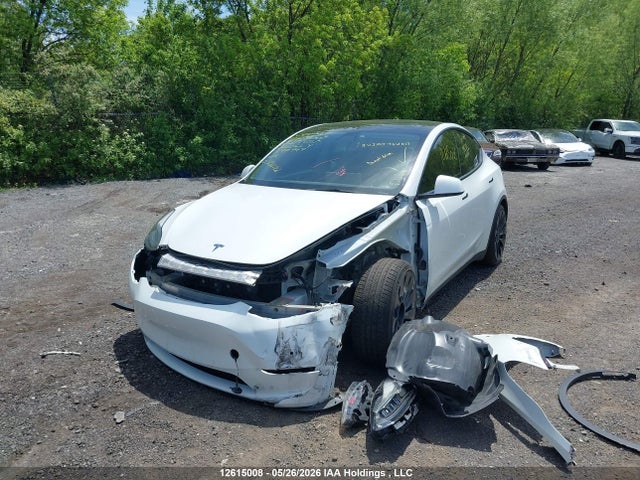 Tesla Model Y 2022 7SAYGDEF0NF397949 Image 2