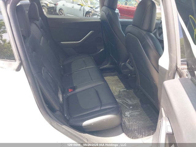 Tesla Model Y 2022 7SAYGDEF0NF397949 Image 8