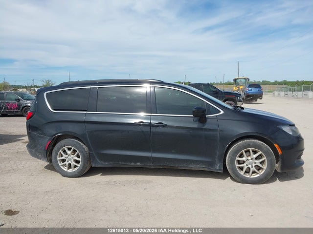 Aukcja sprzedaży 2017 Chrysler Pacifica Lx, vin: 2C4RC1CGXHR660240, numer aukcji: 12615013