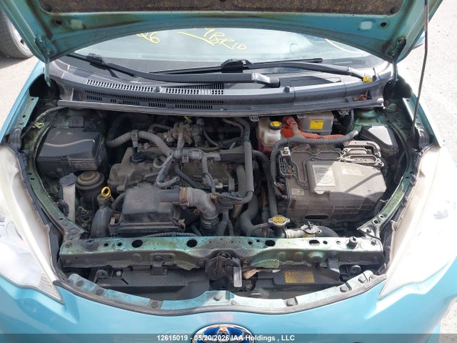 JTDKDTB36E1066513 Toyota PRIUS C