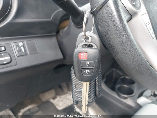 JTDKDTB36E1066513 Toyota PRIUS C