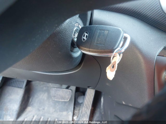 KM8J3CA49KU975747 Hyundai Tucson Preferred