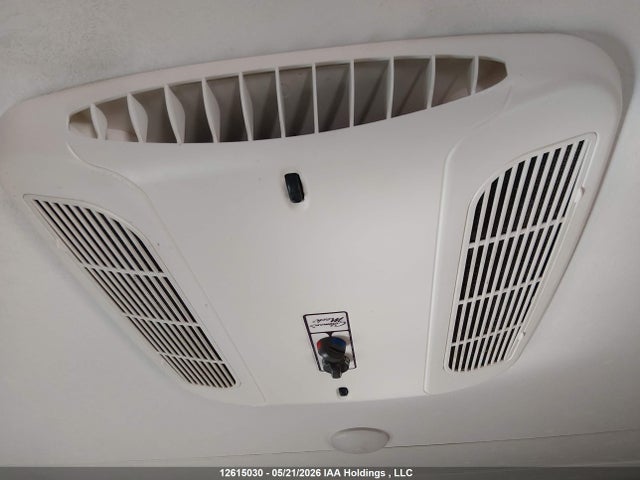4EZTA1816J7104867 Kz Inc. Kz Inc.
