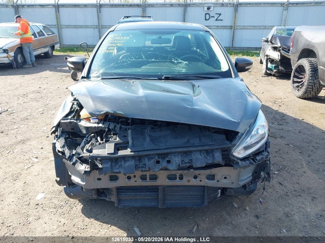 Ford Focus Titanium 2016 1FADP3J24GL341690 Image 13