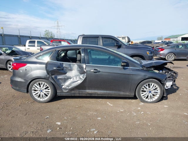 Ford Focus Titanium 2016 1FADP3J24GL341690 Image 14