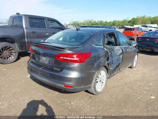 Ford Focus Titanium 2016 1FADP3J24GL341690 Image 4