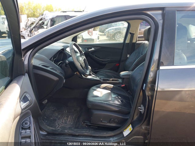 Ford Focus Titanium 2016 1FADP3J24GL341690 Image 5