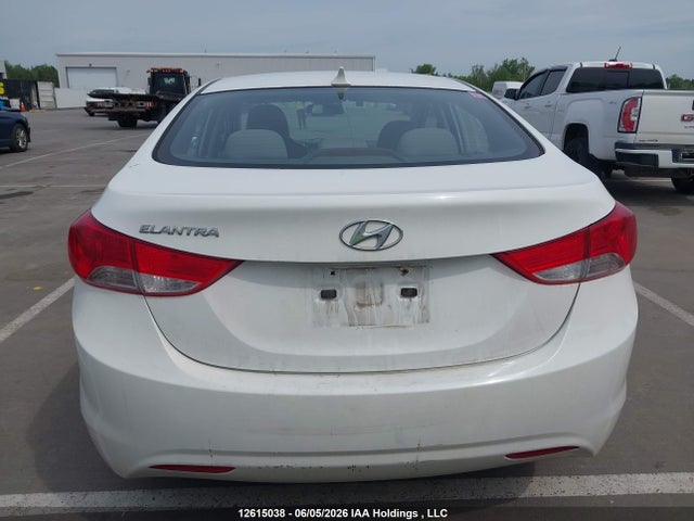 2013 Hyundai Elantra მანქანა იყიდება აუქციონზე, vin: 5NPDH4AE0DH225538, აუქციონის ნომერი: 12615038