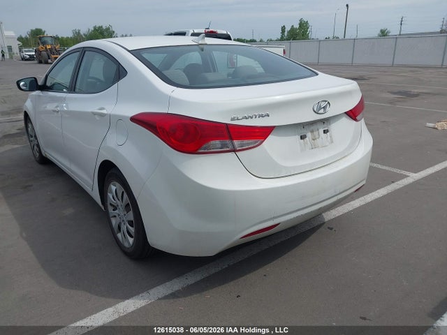 2013 Hyundai Elantra მანქანა იყიდება აუქციონზე, vin: 5NPDH4AE0DH225538, აუქციონის ნომერი: 12615038