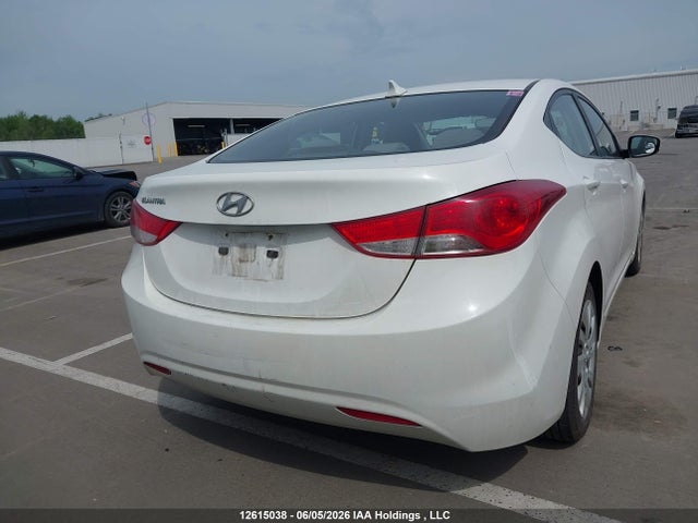 2013 Hyundai Elantra მანქანა იყიდება აუქციონზე, vin: 5NPDH4AE0DH225538, აუქციონის ნომერი: 12615038