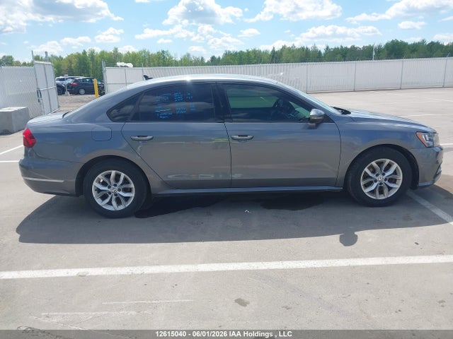 2018 Volkswagen Passat S/r-line მანქანა იყიდება აუქციონზე, vin: 1VWAA7A36JC041894, აუქციონის ნომერი: 12615040
